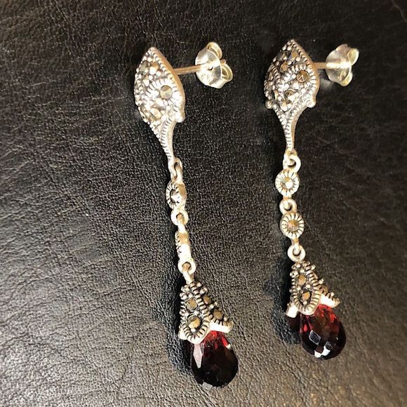 Vintage Faceted Red Garnet & Sterling Silver Marcasite Long Drop Dangle Earrings - Picture 3 of 14